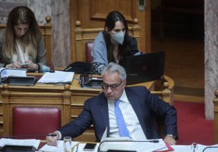 Βουλή: Ψηφίστηκε το νομοσχέδιο για την πολυεπίπεδη διακυβέρνηση