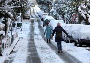 Χιόνια στην Αθήνα: Πού θα το στρώσει τις επόμενες ώρες – Επελαύνει η «Μπάρμπαρα»