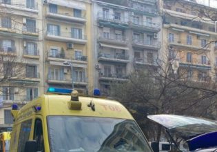 Θεσσαλονίκη:  Έπεσε από μπαλκόνι πολυκατοικίας – «Πήρε τηλέφωνο τον γιο της και είπε ότι θα αυτοκτονήσει»