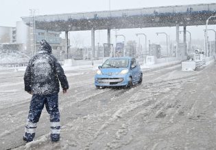 Κακοκαιρία Μπάρμπαρα: «Από το μεσημέρι ίσως ξανακλείσουν δρόμοι» σύμφωνα με την εκπρόσωπο της αστυνομίας