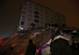 Σεισμός στην Τουρκία: Ετοιμάζεται η ελληνική βοήθεια – Αναμένεται το πράσινο φως για αναχώρηση επίλεκτου κλιμακίου της ΕΜΑΚ