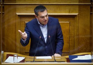 Τσίπρας στη Βουλή: Ως πότε κ. Μητσοτάκη θα παριστάνετε τον μοναδικό πατριώτη εδώ μέσα;