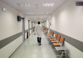ΠΟΕΔΗΝ: Απεργούν την Τετάρτη γιατροί και νοσηλευτές σε όλη τη χώρα