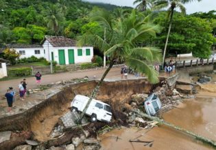 Βραζιλία: Τουλάχιστον 24 νεκροί από βροχοπτώσεις «ρεκόρ», πλημμύρες και κατολισθήσεις