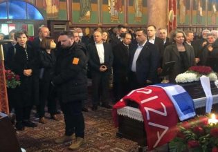 Ρόδος: Το «τελευταίο αντίο» στον Νεκτάριο Σαντορινιό – Πλήθος κόσμου στην κηδεία του βουλευτή του ΣΥΡΙΖΑ