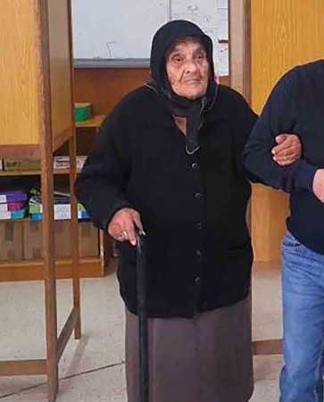 Κύπρος: Η γιαγιά που πρόλαβε να ψηφίσει όλους τους προέδρους της Κυπριακής Δημοκρατίας