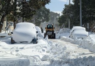 Κακοκαιρία: Τι λένε οι μετεωρολόγοι – Νέο χιονοκύμα, χιονομπόρες ή υποχώρηση