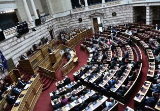 Βουλή: Έρχεται το νομοθετικό μπλόκο στο κόμμα Κασιδιάρη
