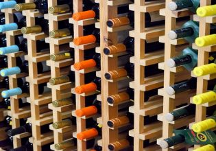 ΚΕΟΣΟΕ: Ποια είναι η εξέλιξη των εξαγωγών ελληνικού κρασιού ανά χώρα