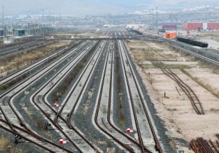 Τέμπη: Θα ξαναμπούν τα τρένα στις ράγες; Στον αέρα τα δρομολόγια Αθήνα – Θεσσαλονίκη