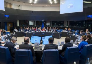 Αγκάθι η φορόλογηση των ευρωβουλευτών- Μόνο 5 πλήρωναν φόρο για τις αποζημιώσεις