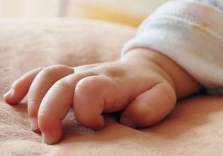 Ο κοροναϊός κατά την εγκυμοσύνη συνδέεται με μεγαλύτερο κίνδυνο νευροαναπτυξιακών διαταραχών στα αρσενικά βρέφη