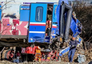 Τέμπη: Συγκλονιστικές ιστορίες από το «τρένο του θανάτου»