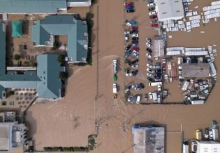 ΗΠΑ: «Διπλή καταιγίδα! Μία σε κάθε ακτή» – Πλημμύρες στην Καλιφόρνια και χιόνια στα βορειοανατολικά