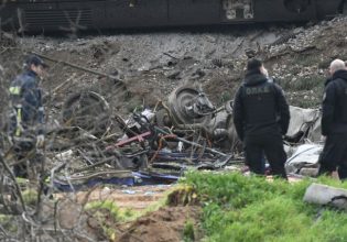 Τέμπη: Και δεύτερος μηχανοδηγός εκτός υπηρεσίας νεκρός στο μοιραίο τρένο – Ηταν 29 ετών