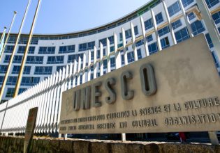 ΗΠΑ: Εισήγηση Μπλίνκεν για επιστροφή στην UNESCO λόγω… Κίνας