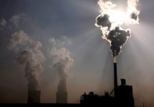 Κλιματική αλλαγή: Κίνδυνος «χάους» εξαιτίας της αργής απεξάρτησης από τον γαιάνθρακα