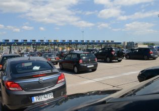 Πάσχα: Πάνω από 100 χιλιάδες οχήματα έχουν φύγει από την Αττική – Πού υπάρχει αυξημένη κίνηση