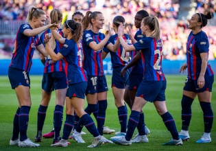 Barça Femení: Το καμάρι της Μπαρτσελόνα που κυριαρχεί στο γυναικείο ποδόσφαιρο (vids)