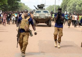 «Γενική επιστράτευση» στην Μπουρκίνα Φάσο: Έκτακτες αποφάσεις ενάντια στη δράση των τζιχαντιστών