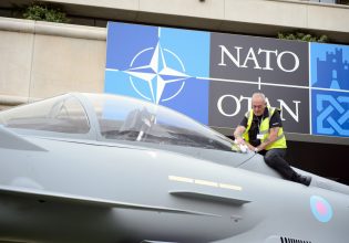 NATO: Γεμάτη η Συμμαχία με παλιά και σοβιετικά όπλα