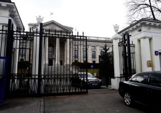 Ρωσία: Η Πολωνία κατάσχεσε χρήματα από λογαριασμούς της ρωσικής πρεσβείας