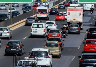 Τροχαίο στην Αττική Οδό: Αυτοκίνητο συγκρούστηκε με μοτοσικλέτα – Νεκρός ο οδηγός της μηχανής