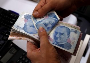 Τουρκία: Βουτιά σε νέο ιστορικό χαμηλό για τη λίρα – Κέρδη στο χρηματιστήριο