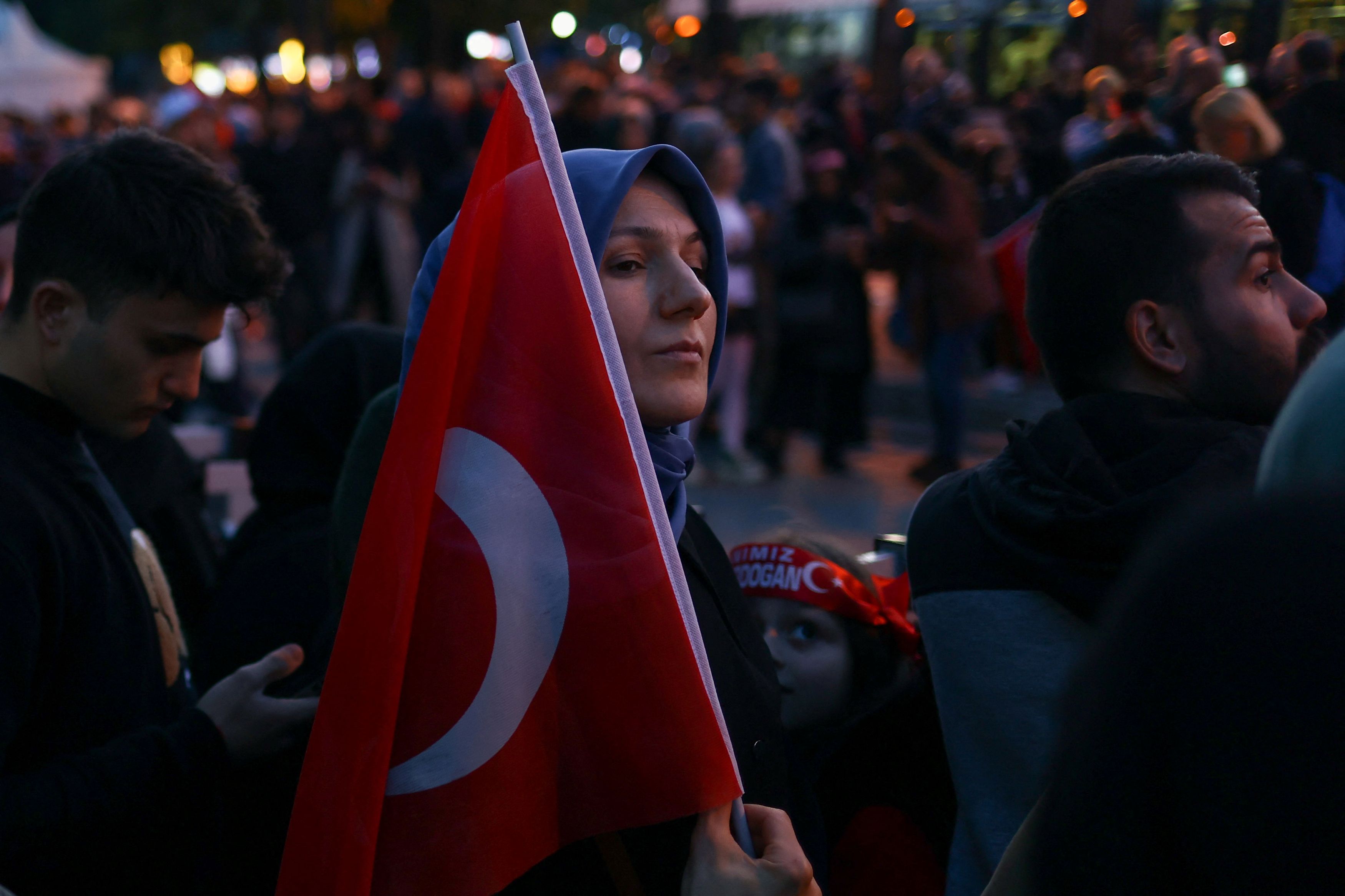 Τουρκικές εκλογές: Τα μανιφέστα των δύο αντιπάλων