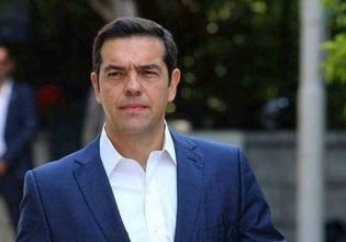 Τσίπρας: Επικρατεί αναταραχή στη δεξιά πολυκατοικία – Τι είπε για τα περί συνάντησης με Βαρουφάκη