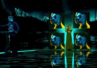 Eurovision 2023: Οι Ουκρανοί τραγούδησαν «Heart of Steel» και συγκίνησαν