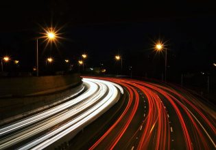 Ηλεκτροκίνηση: Αυτοκινητόδρομο φόρτισης εν κινήσει ετοιμάζει η Σουηδία