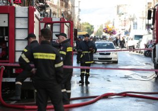 Φωτιά σε κτίριο στον Πειραιά – Μεγάλη κινητοποίηση της πυροσβεστικής