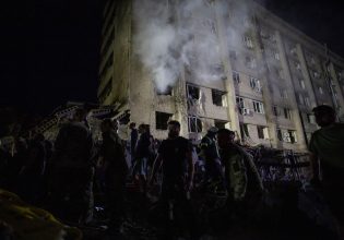 Πόλεμος στην Ουκρανία: Τουλάχιστον 8 νεκροί στον ρωσικό βομβαρδισμό εστιατορίου στην Κραματόρσκ