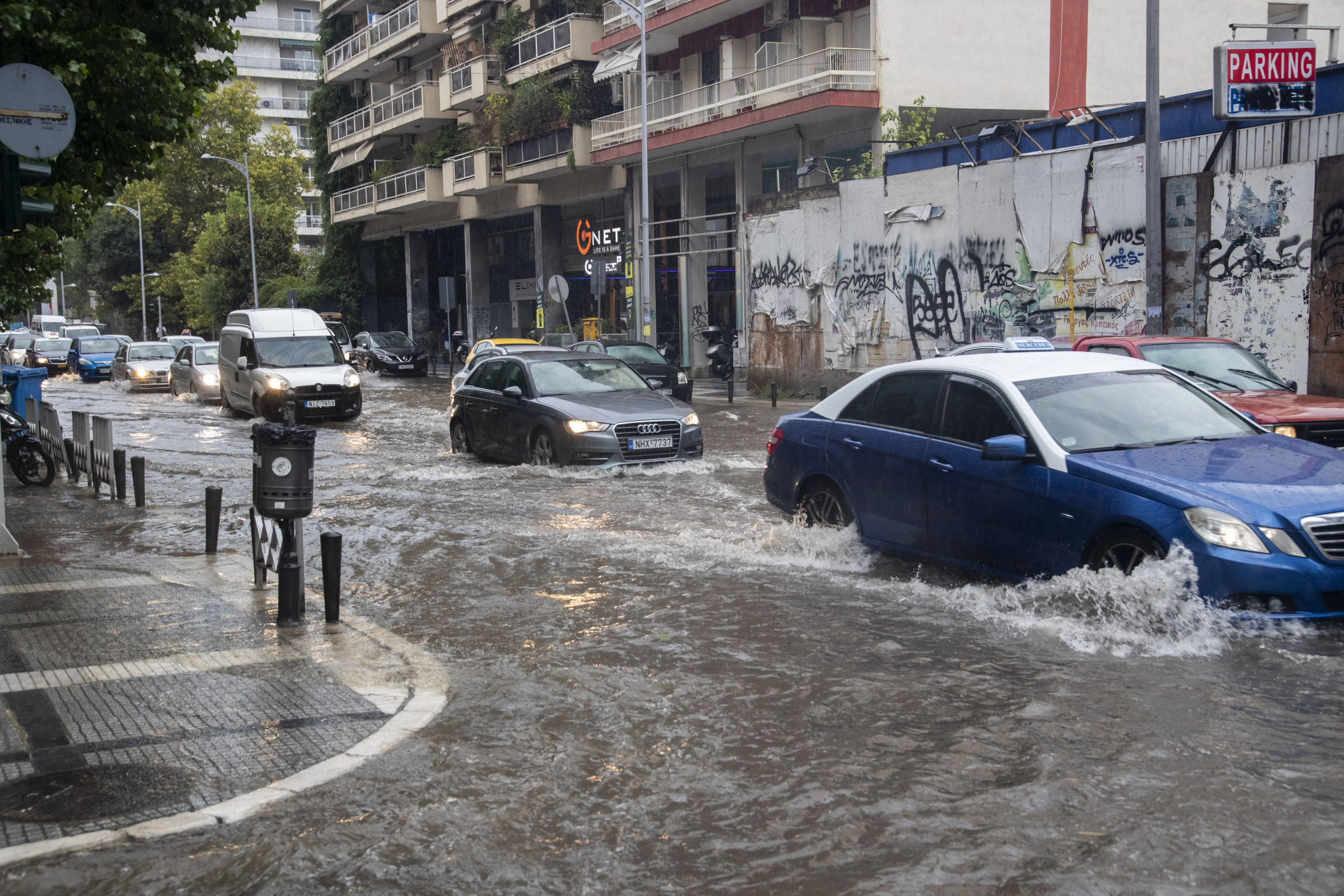 Κακοκαιρία: Πλημμύρισαν 30 σπίτια στην Θεσσαλονίκη