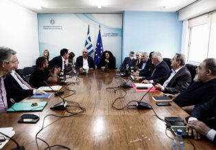 Εκλογές 2023: Συνεδριάζει με διευρυμένη σύνθεση η Διακομματική Επιτροπή