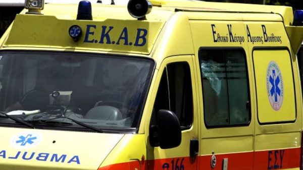 Εργατικό ατύχημα στη Θεσσαλονίκη: Στο νοσοκομείο εργαζόμενη στην καθαριότητα