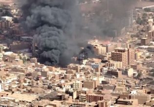 Σουδάν: Επεκτείνεται ο πόλεμος και παίρνει μορφή «καταστροφής» για τους κατοίκους