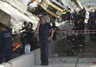 Τραγωδία στην Πάτρα: Ο δήμος Πατρέων συμμετέχει στην 24ωρη απεργία για το δυστύχημα με τη γέφυρα