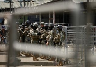 Ισημερινός: 17 εργαζόμενοι της υπηρεσίας φυλακών παραμένουν όμηροι