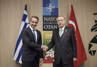 Mitsotakis-Erdogan meeting on sidelines of NATO summit; 16 months after last such contacts
