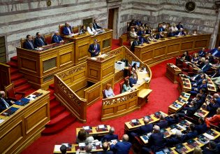 Ποια είναι τα δύο πρώτα νομοσχέδια που φέρνει η κυβέρνηση στη Βουλή