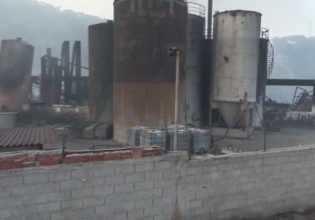 Φωτιά στα Μέγαρα: Καταστράφηκε ολοσχερώς εργοστάσιο με διαλύτες στην Βιομηχανική Ζώνη
