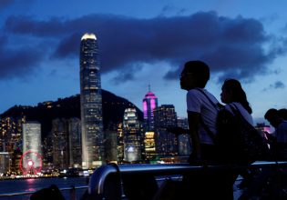 Επικηρυγμένοι στο Χονγκ Κονγκ – Οι ακτιβιστές και η σύγκρουση της Κίνας με τη Δύση