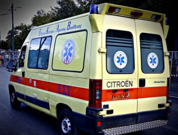 Τροχαίο στη Θεσσαλονίκη: ΙΧ συγκρούστηκε με φορτηγό στον Βαθύλακκο – Ενας τραυματίας