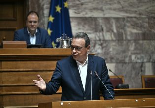 ΣΥΡΙΖΑ: Εστάλη στον Τασούλα η επιστολή για τη θέση των «Σπαρτιατών» στη Βουλή
