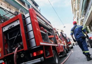 Φωτιά στον Πειραιά: Πυρκαγιά ξέσπασε σε διαμέρισμα