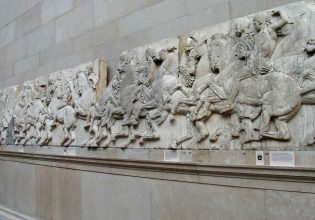 «Επιστρέψτε τα Γλυπτά του Παρθενώνα στην Ελλάδα», λένε οι Βρετανοί