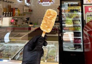 Παγωτό με γεύση μπουγάτσα έχει ενθουσιάσει τους τουρίστες στη Θεσσαλονίκη
