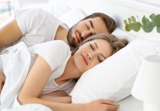 Έρευνα: Χωριστές κρεβατοκάμαρες για καλύτερη σεξουαλική ζωή 